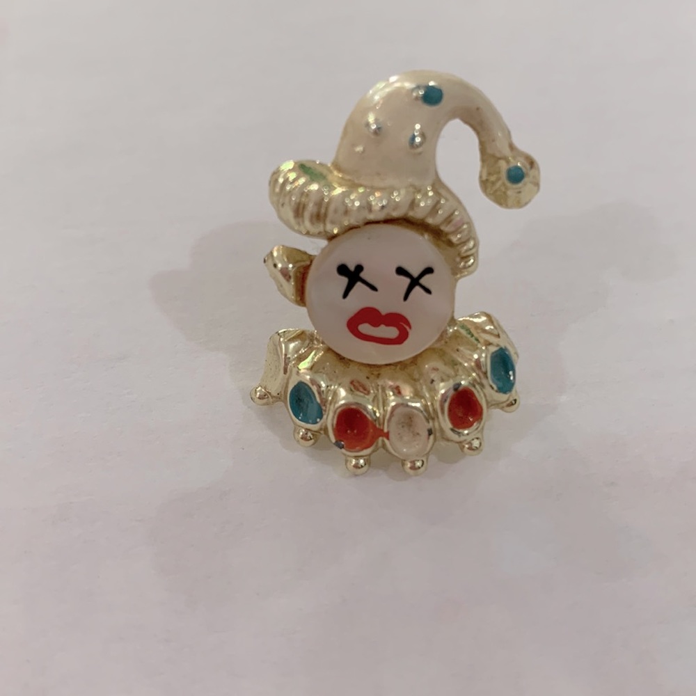 Vintage clown brooch pin. EUC